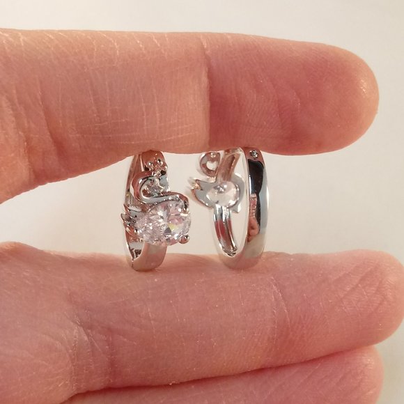 18K Gold Filled Diamond Zircon Pear Swan Hoop Earrings 1.25ctw ea. Party Gift - Picture 3 of 3